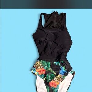 Women’s  Black Tropical Print One-Piece Swimsuit